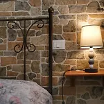 Casa Vacanze Iside テルミニ・イメレーゼ